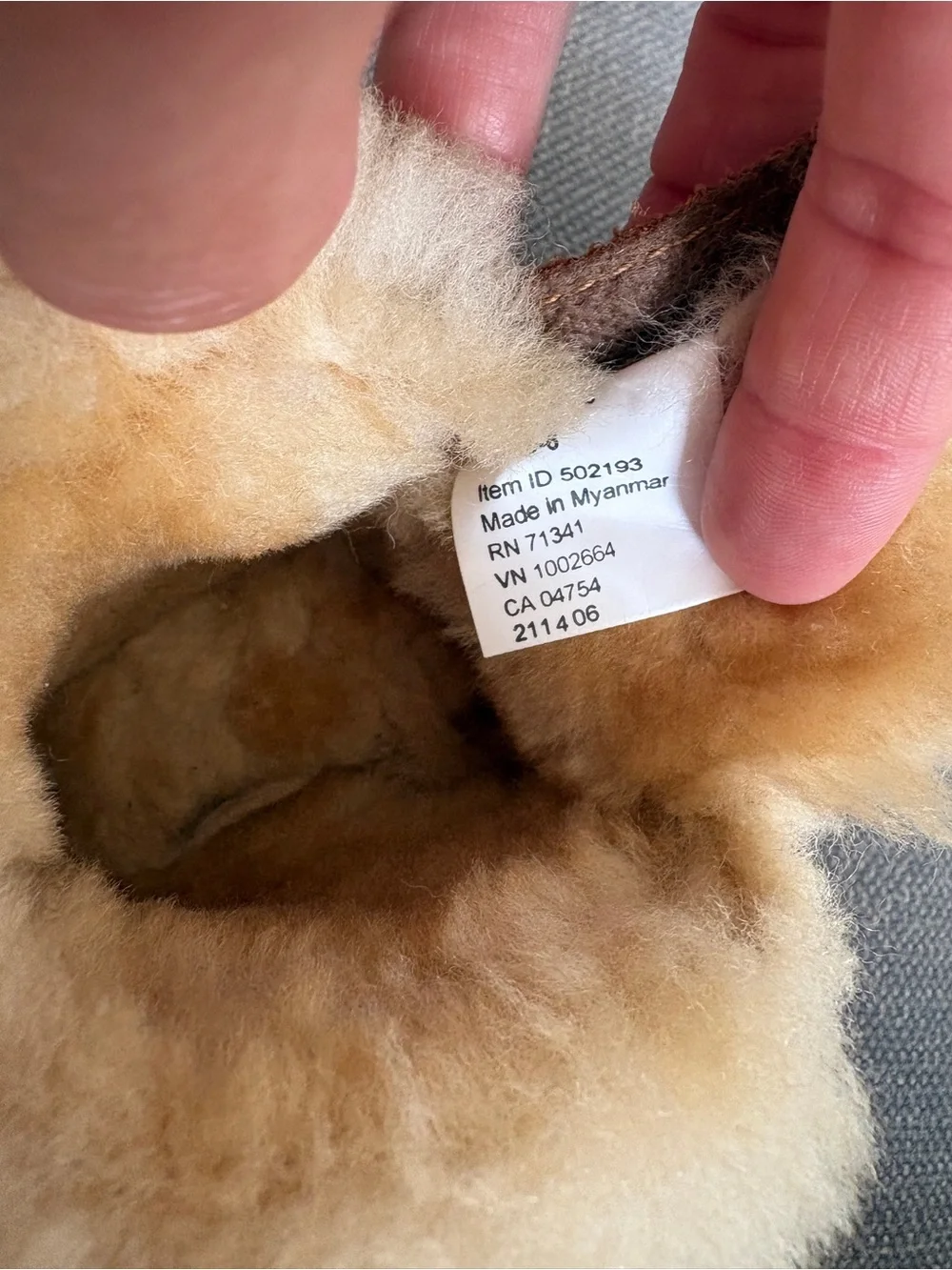 Ll bean toddler lamb leather fur moccasins 5/6